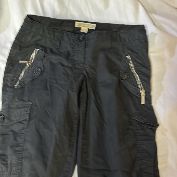 Michael Kors Women’s Lightweight Black Cargo pants Size 0 - Picture 2 of 6